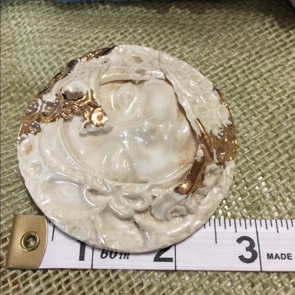 VTG porcelain Face Brooch dramatic Statement piece - Picture 5 of 8